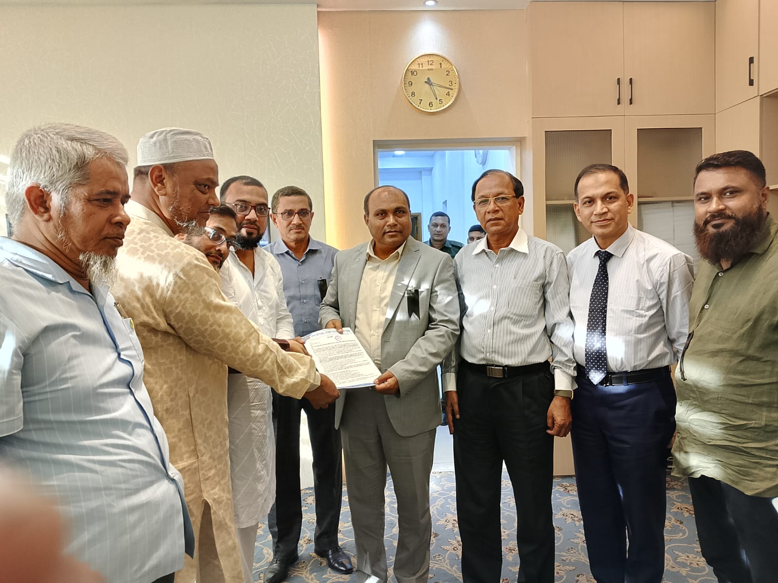 যানজট নিরসন ও সমন্বিত উদ্যোগের আশ্বাস বন্দর চেয়ারম্যানের সঙ্গে সচেতন নাগরিক সমাজের সৌজন্য সাক্ষাৎ  