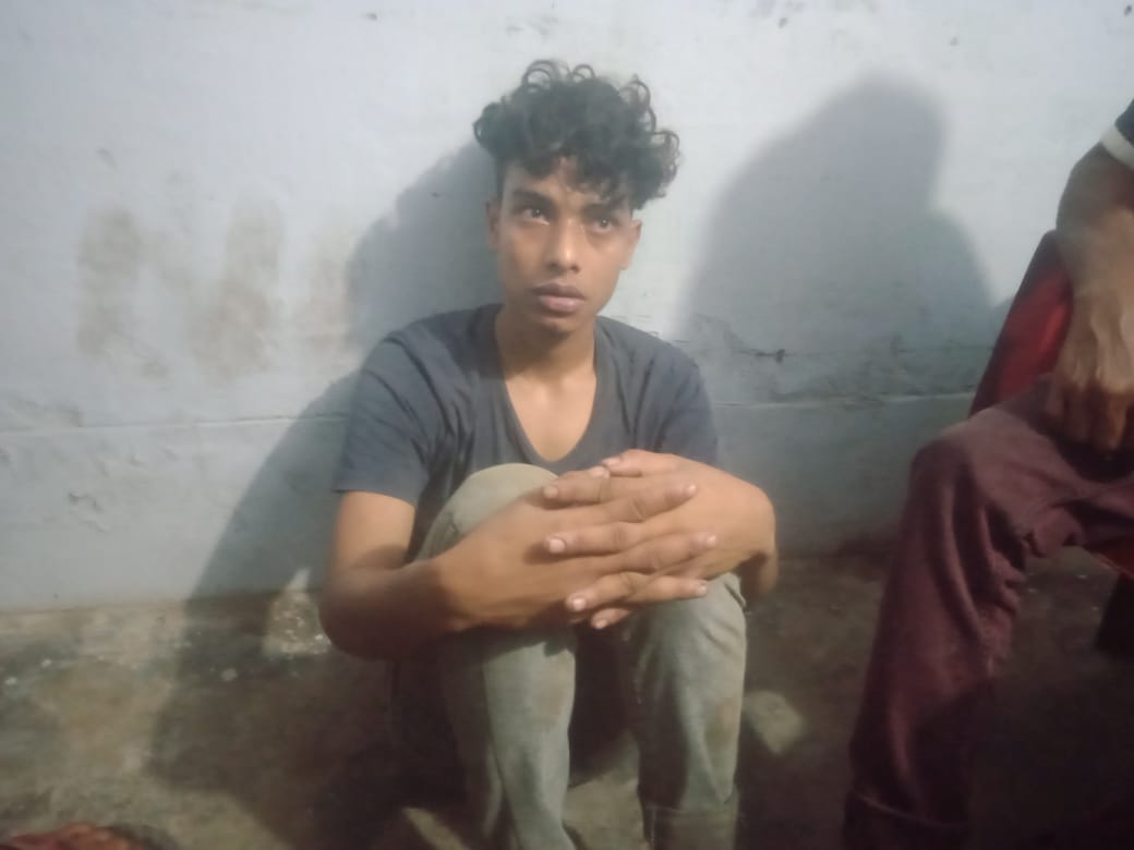 ফুলতলা পায়গ্রাম কসবায় চোর এবং প্রতারণাকারী সদস্য গ্রেপ্তার